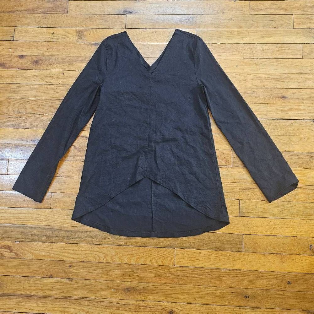 ADAY Black Linen V Neck Top Small
